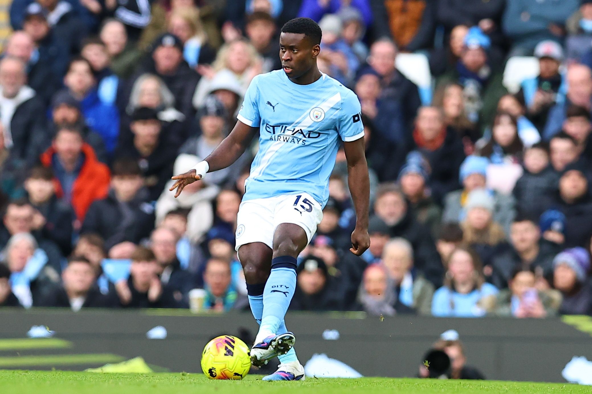 华体会体育登录入口-曼晚透露曼城欧冠淘汰赛名单调整：格伊、塞梅尼奥入选，尼潘落选