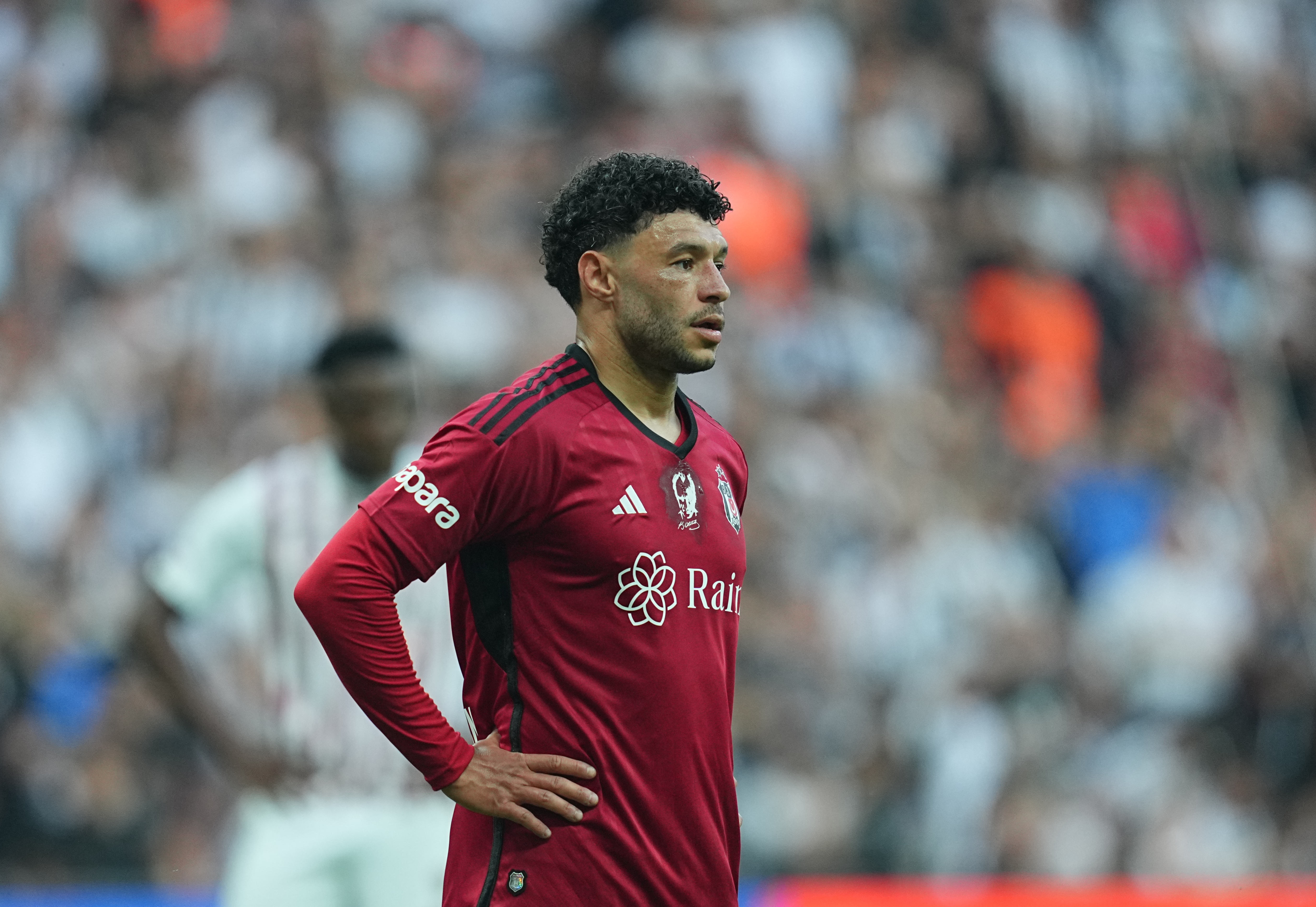 华体会体育APP下载-TA：32岁中场张伯伦将加盟凯尔特人，包含可续约至2027的选项