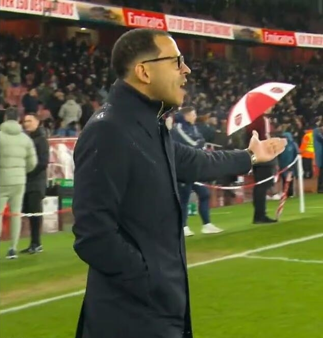 华体会体育APP下载-朝着阿森纳怒斥？罗塞尼尔回应：我没针对球员，只是感觉没被尊重