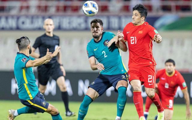 华体会体育登录入口-洛国富下场对阵日本将停赛 吴曦等六名球员存隐患