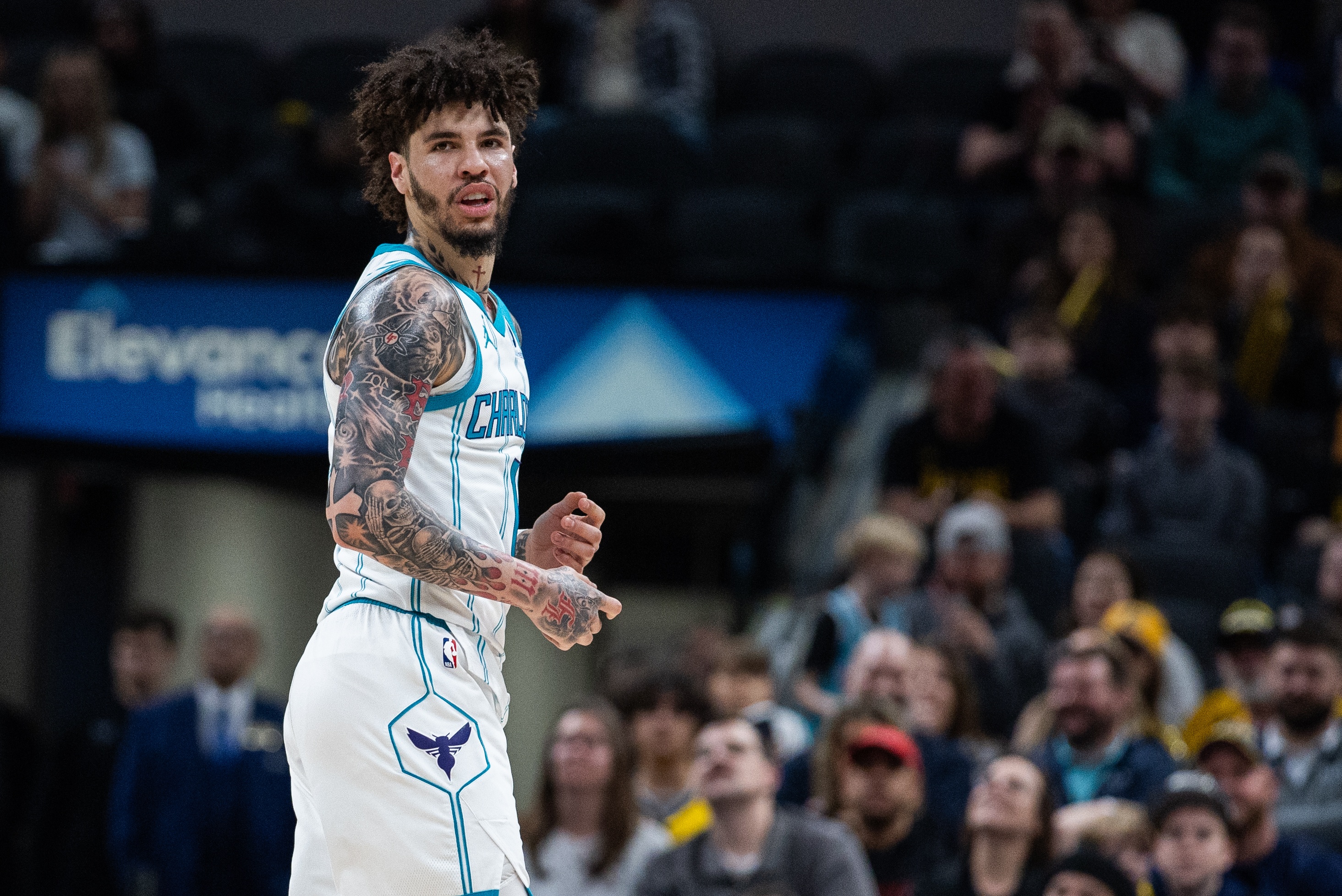 华体会官方网-今天不浪今天准！三球首节出战9分钟 7中5&amp;三分4中3砍13分2助